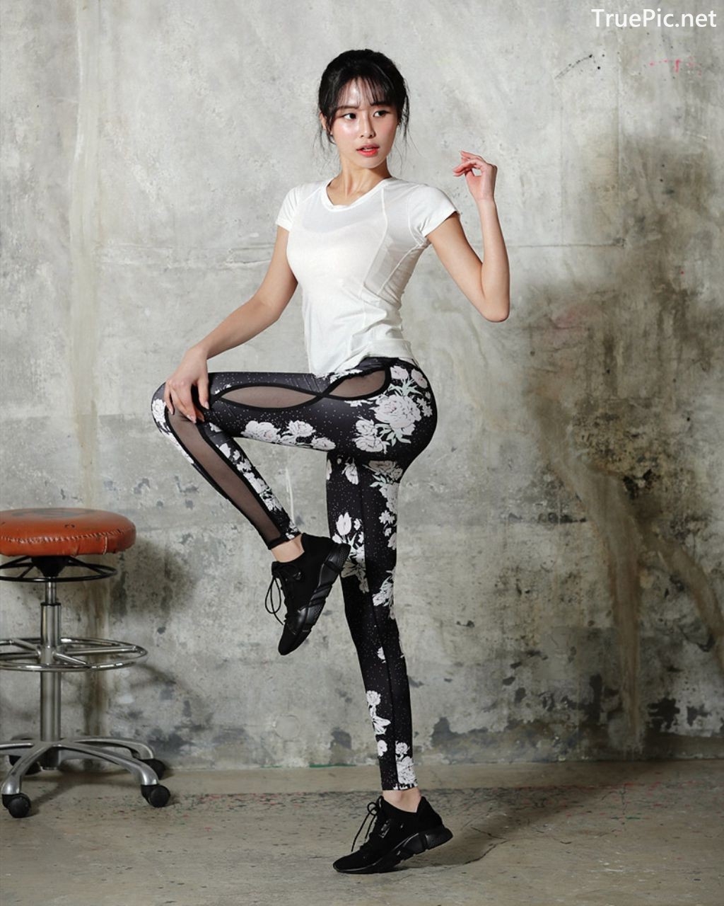 Image-Korean-Fashion-Model-Ju-Woo-Fitness-Set-Collection-TruePic.net- Picture-149