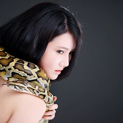 Snake Girl &ndash; Han Ga Eun Foto 5