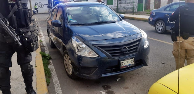 Recuperan auto robado policías de San Pedro Cholula