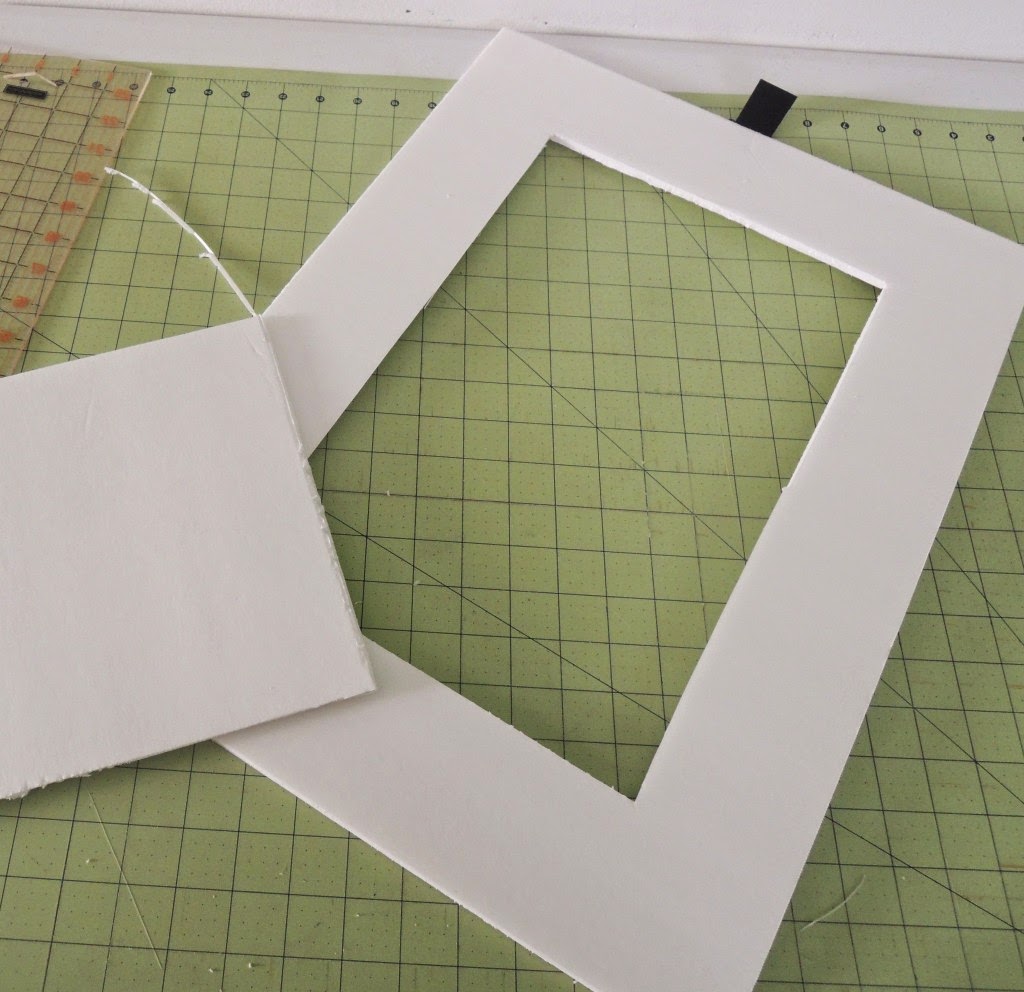 DeNami Design Blog Cheap Light Box for Photoshoots or Blogging