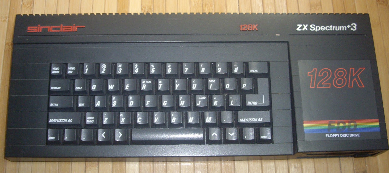 Retro Ordenadores Orty: Sinclair ZX Spectrum +3 (revisión Z70835 Issue ...