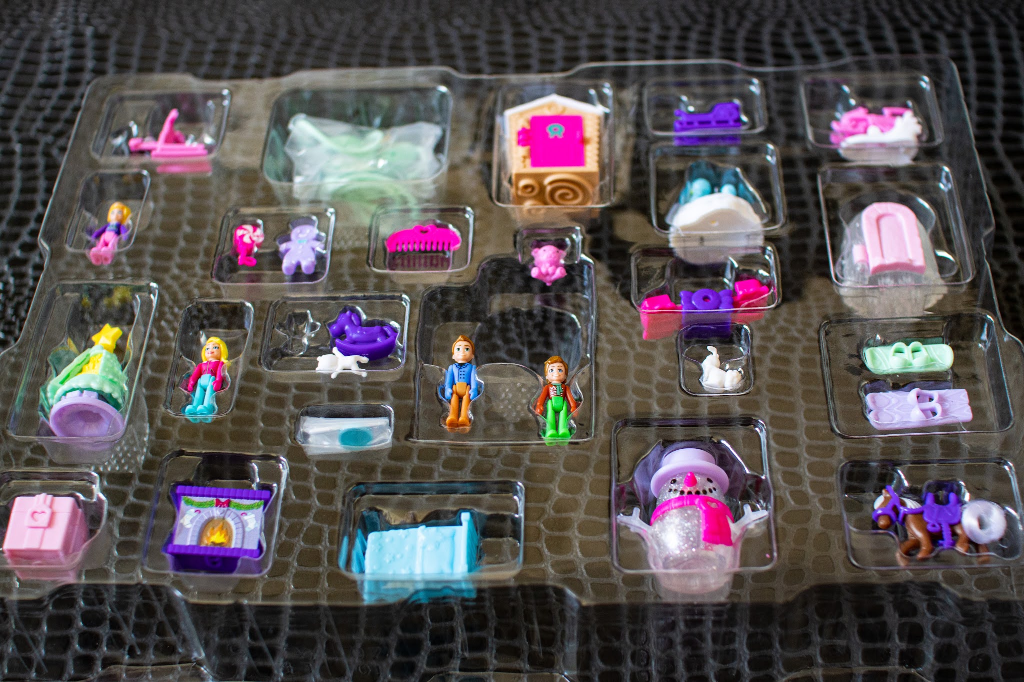 Review: Polly Pocket Advent Calendar - Counting To Ten review-polly-pocket-advent-calendar-counting-to-ten