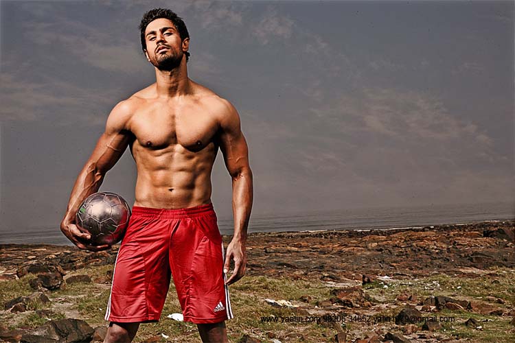 Male Model Street Hairy handsome man Karan Oberoi from India Male Model Street Hairy handsome man Karan Oberoi from India