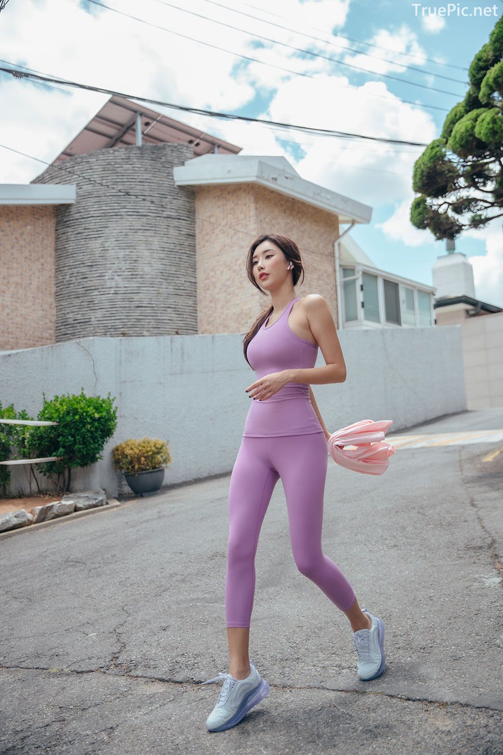 Korean model and fashion - Park Da Hyun - Plum Violet Fitness Set - Picture 4