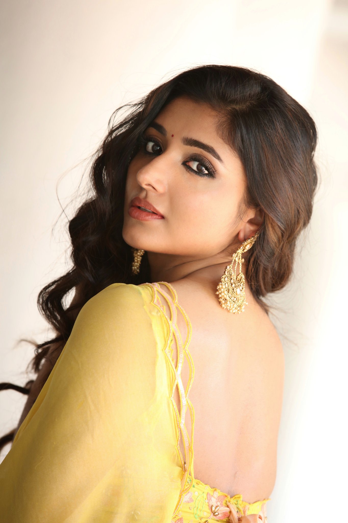Actress Mirna Menon In Saree Photos Navel Queens Actress Mirna Menon In Saree Photos Navel Queens