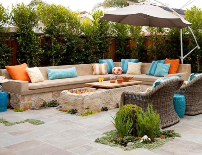 ciao! newport beach a backyard fire pit