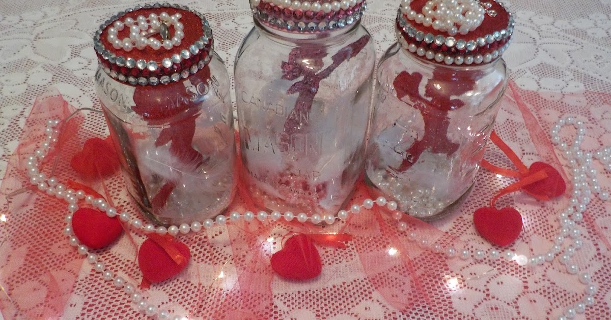 Thelma&rsquo;s Days: Cupid Centerpiece