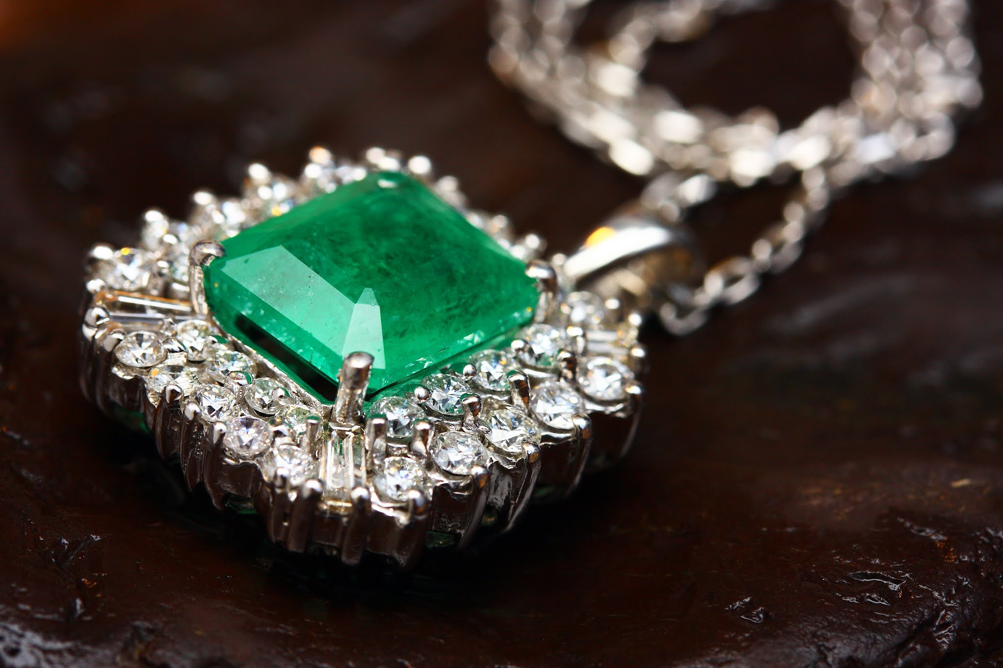 the diamond necklace by guy de maupassant theme