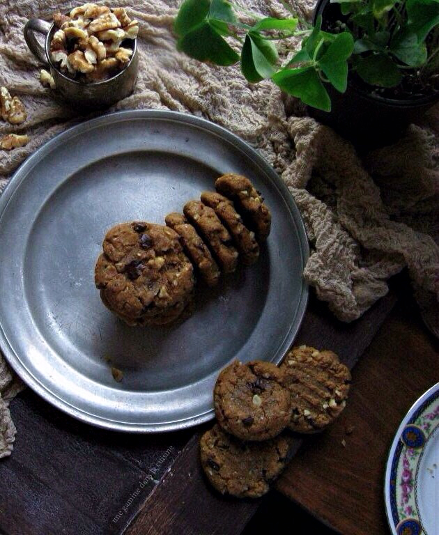 une gamine dans la cuisine flourless maple walnut peanut butter