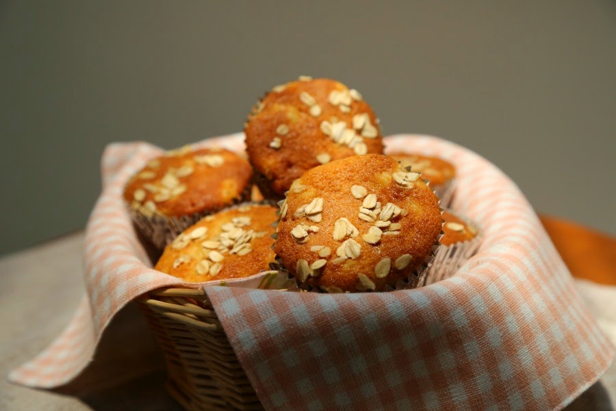 Mum's Homemade Cakes and more Bountiful Apricot Yogurt Muffins