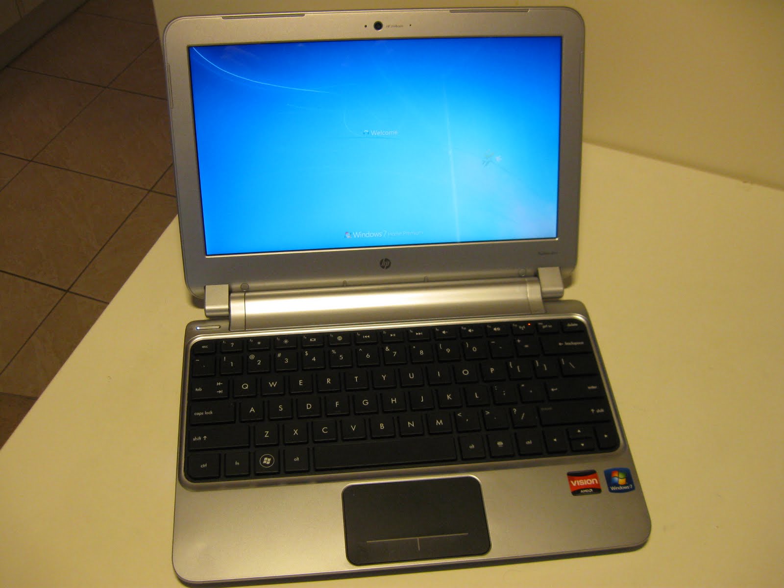 Technology.. old and new... HP Pavilion dm1z Netbook Review, HP