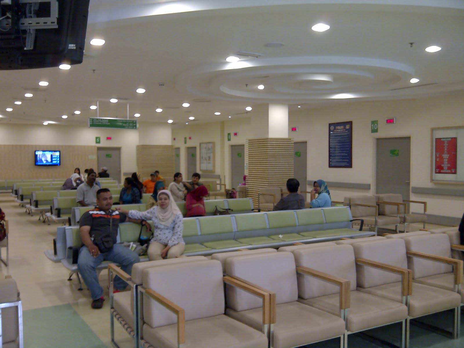 Fara Ada: Pengalaman Bersalin di Pusat Perubatan Universiti Malaya (PPUM)