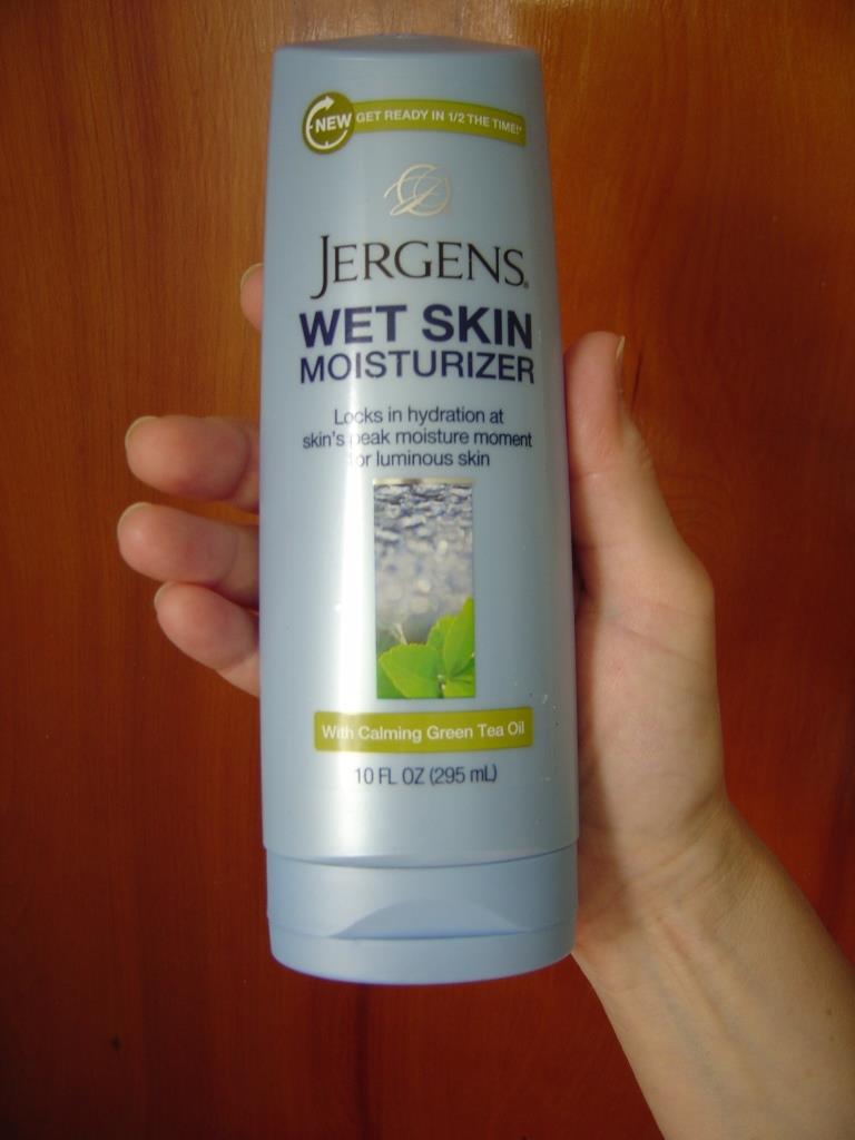 Nuts 4 Stuff Jergens Wet Skin Moisturizer With Calming Green Tea Oil