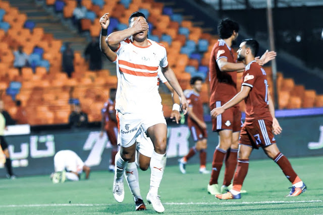 مش شايفك.. مصطفى محمد يرد على انتقادات بلال في الملعب