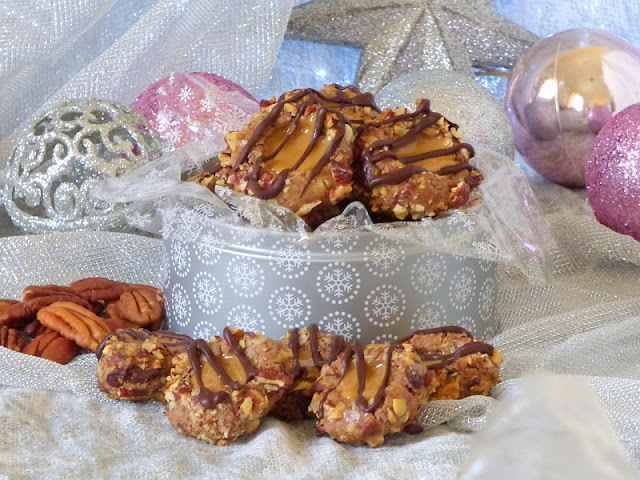 Rezept Weihnachts plätzchen Kekse USA Engelsaugen mit Pekannuss und Karamell