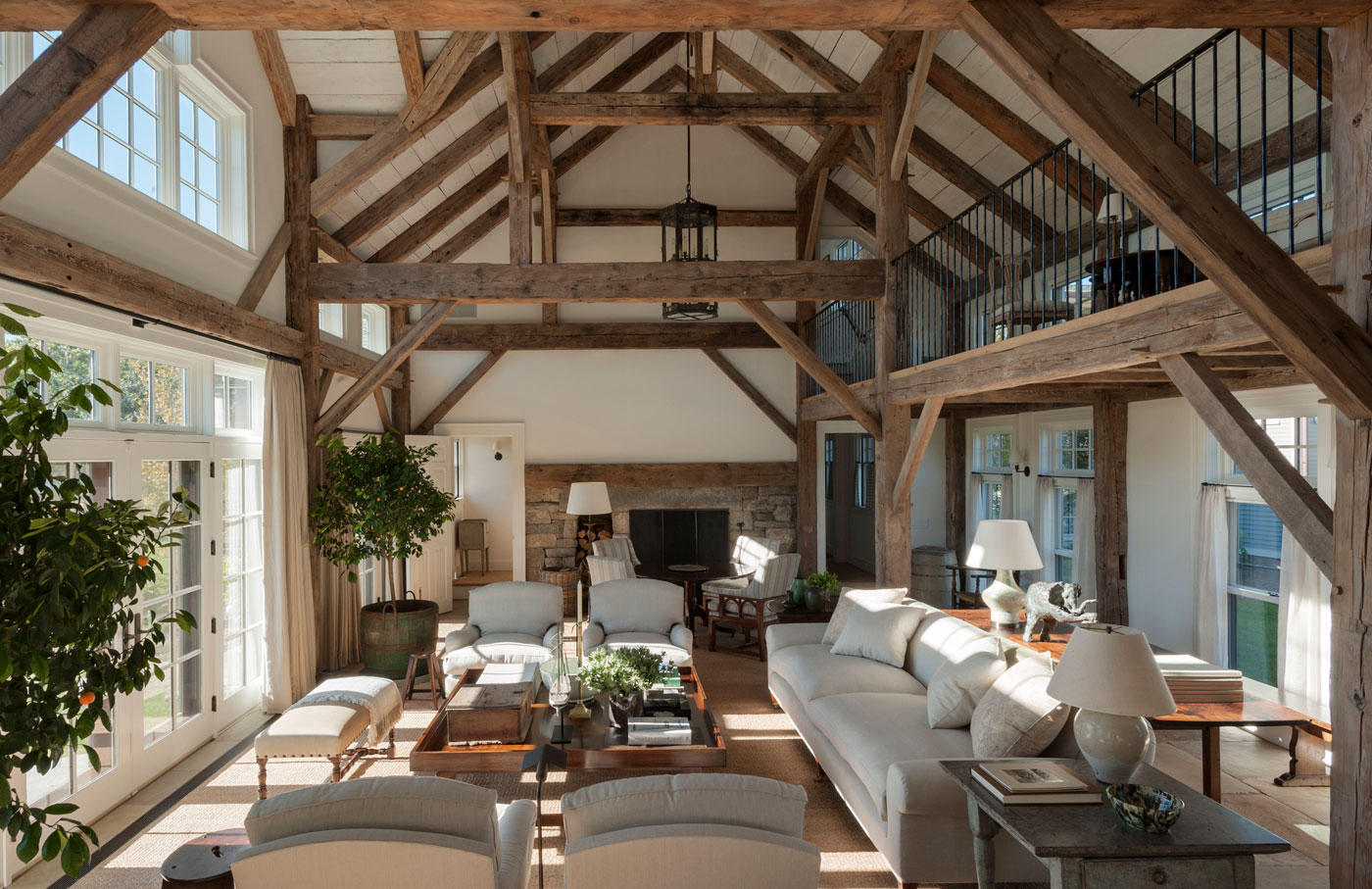 Décor Inspiration: A Stunning Summer Getaway on Martha’s Vineyard Decorated by Mark Cunningham