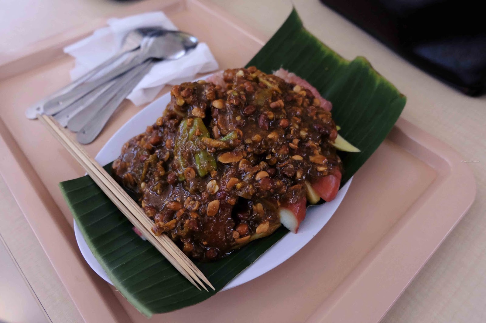 Rujak Kolam Medan Yang Memiliki Cita Rasa Berbeda Dari Rujak Lain