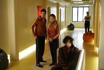 Dan Stevens, Rachel Keller and Aubrey Plaza in Legion (TV Series) (7)