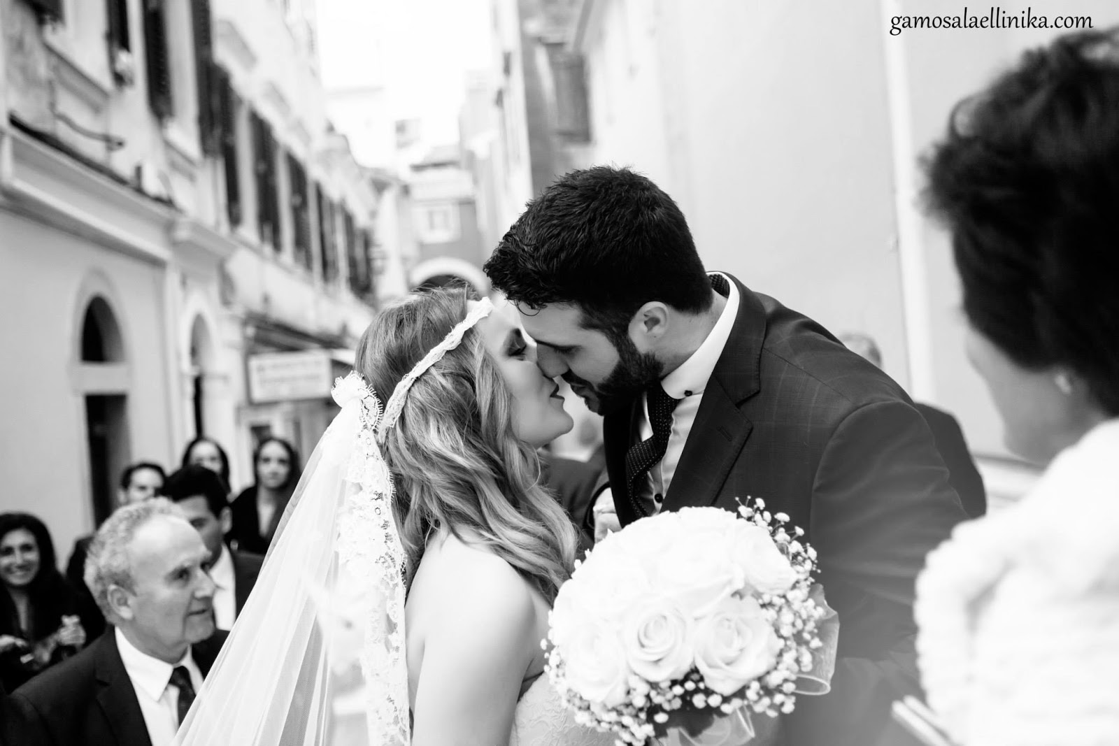 Γάμος αλά Ελληνικά Φωτογραφία & Βίντεο Γάμος αλά Ελληνικά Φωτογραφία & Βίντεο