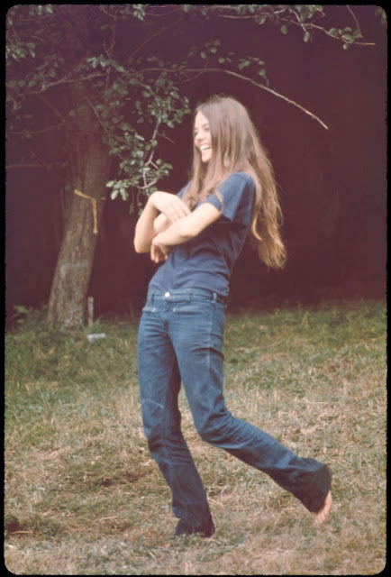 Girls of Woodstock: The Best Beauty and Style Moments From 1969