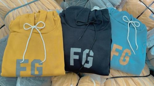 Áo khoác nỉ FG cơ bản dễ phối, không nhiều hoạ tiết 8 f81f98dfe ba1f 4848 abc0
