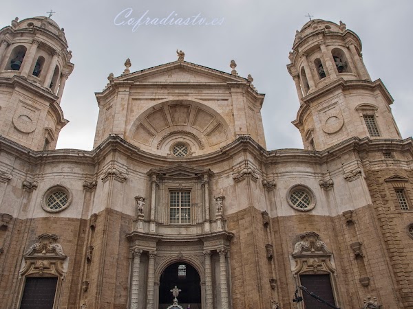 Fotos Hermandad del Santo Entierro 2014. Semana Santa Cádiz