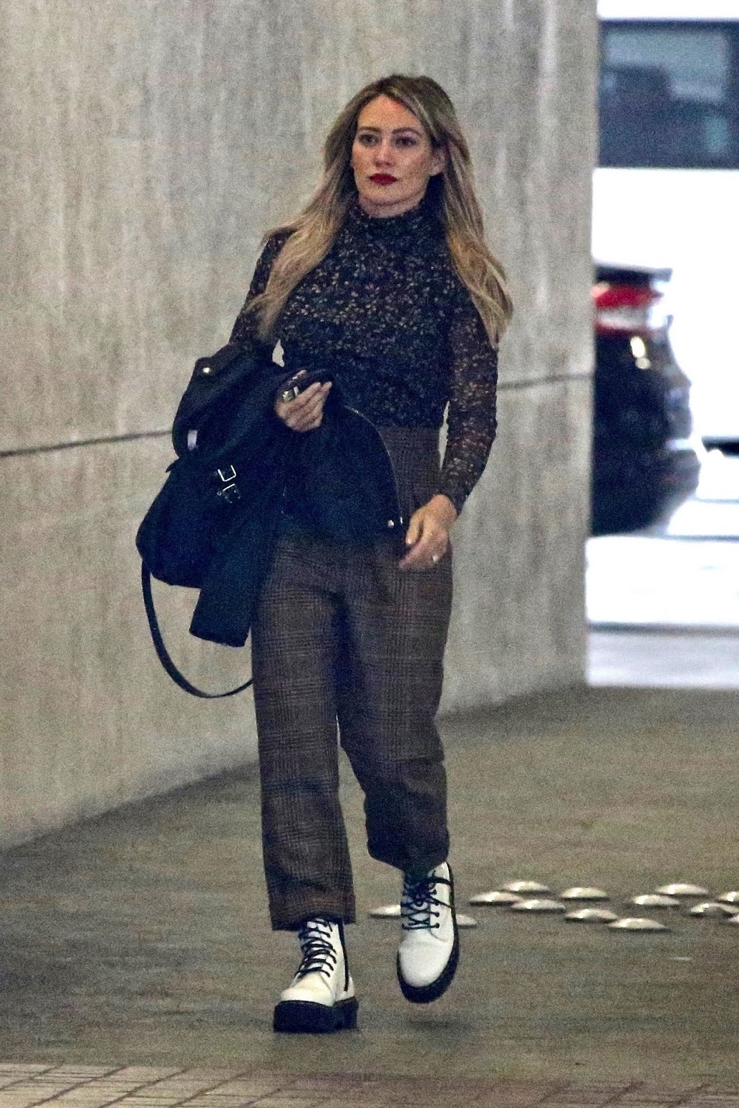 Hilary Duff – Leaving an Office Building in Burbank 01/16/2020
