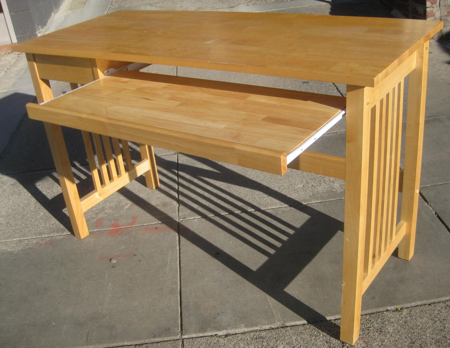 UHURU FURNITURE & COLLECTIBLES SOLD Ash Desk 45