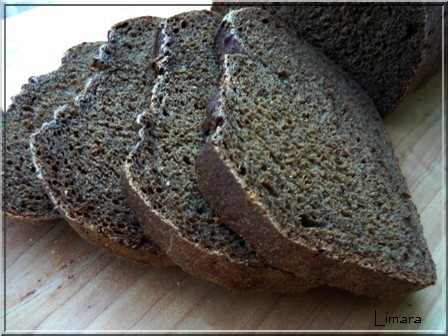 fekete kenyér visszér ellen lehetséges-e melegíteni a varikózisos lábakat