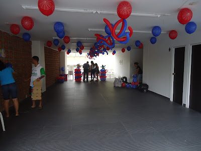 DECORACIÓN CON BOMBAS :::..: DECORACIÓN LOS VENGADORES PARA CUMPLEAÑOS.