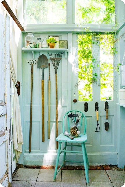 Dishfunctional Designs: How To Use Old Doors In Your Garden: Upcycled Doors