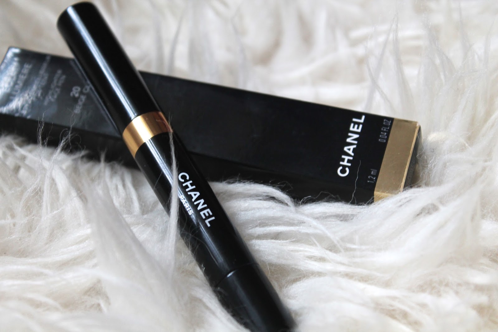 kant udledning Overbevisende Beauty review: Chanel Eclat Lumiere Highlighter Face Pen | LILY OLIVIA