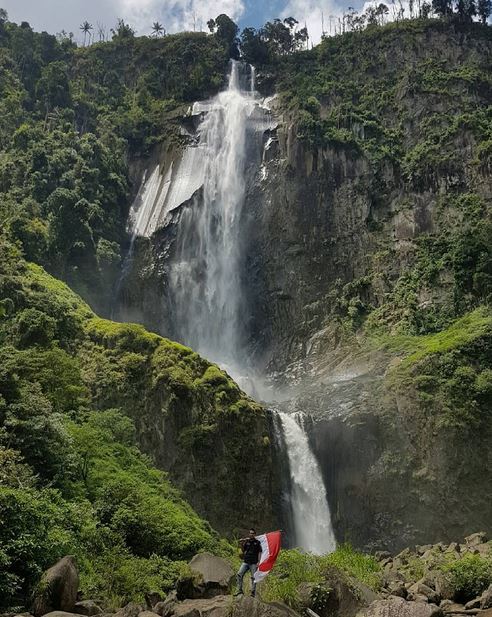 Pesona Ponot, Air Terjun "Tertinggi" di Sumatera Utara - Pariwisata Sumut