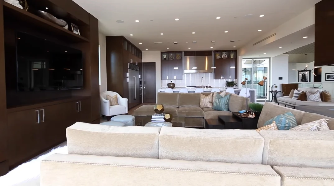 43 Interior Photos vs. 4601 Perham Rd, Corona Del Mar, CA Ultra Luxury Modern Home Tour