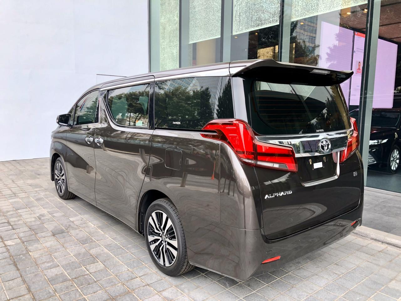 Toyota альфард 2020