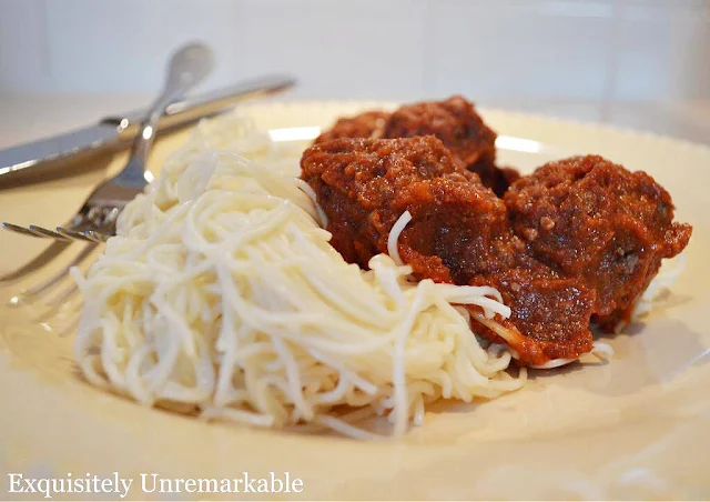 Slow Cooker Meatballs and Sauce