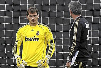 Real Madrid: ¿ Mourinho se carga a Casillas ?