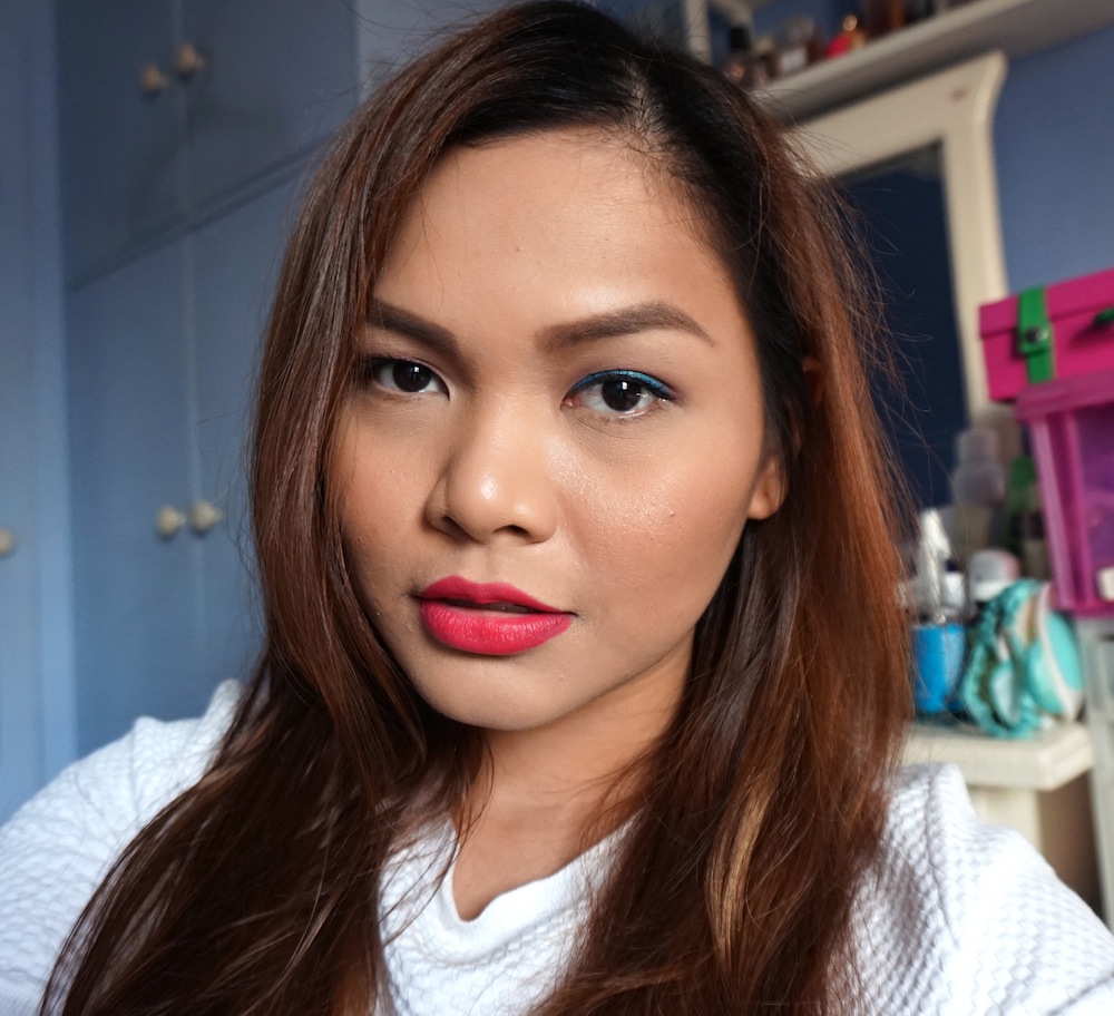 Kunde Teknologi Print MAC Lipstick in Relentlessly Red Review + Swatch