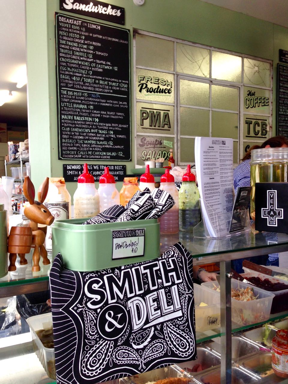Green Gourmet Giraffe Smith & Deli a vegan sandwich bar in Fitzroy