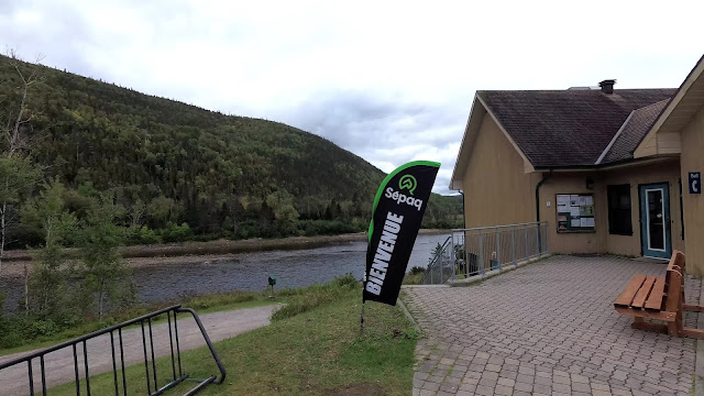 Accueil SEPAQ du Fjord du Saguenay (secteur de la Baie Sainte-Marguerite). 