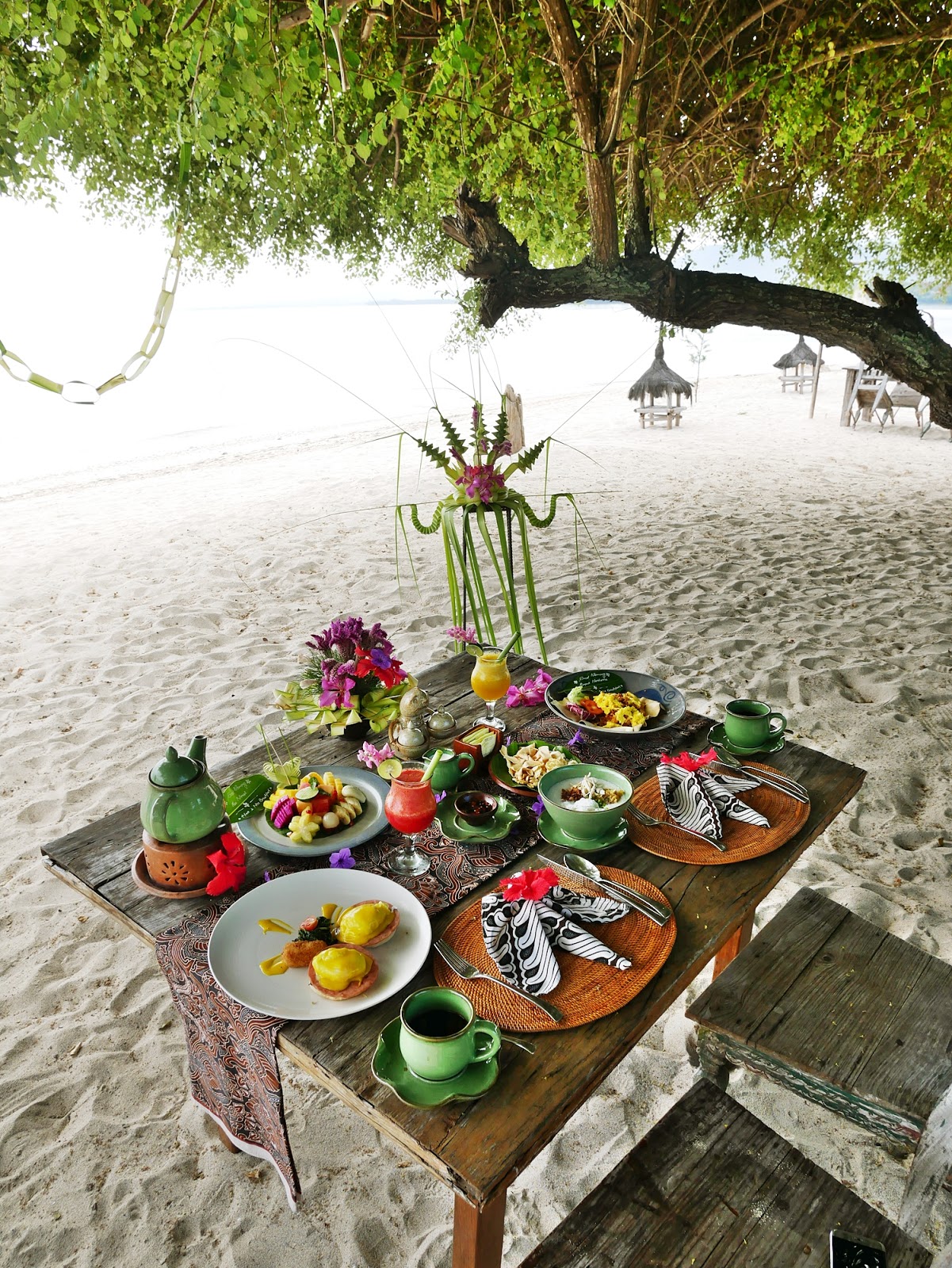 DELUXSHIONIST LUXURY STAY AT TUGU HOTEL LOMBOK DELUXSHIONIST LUXURY STAY AT TUGU HOTEL LOMBOK