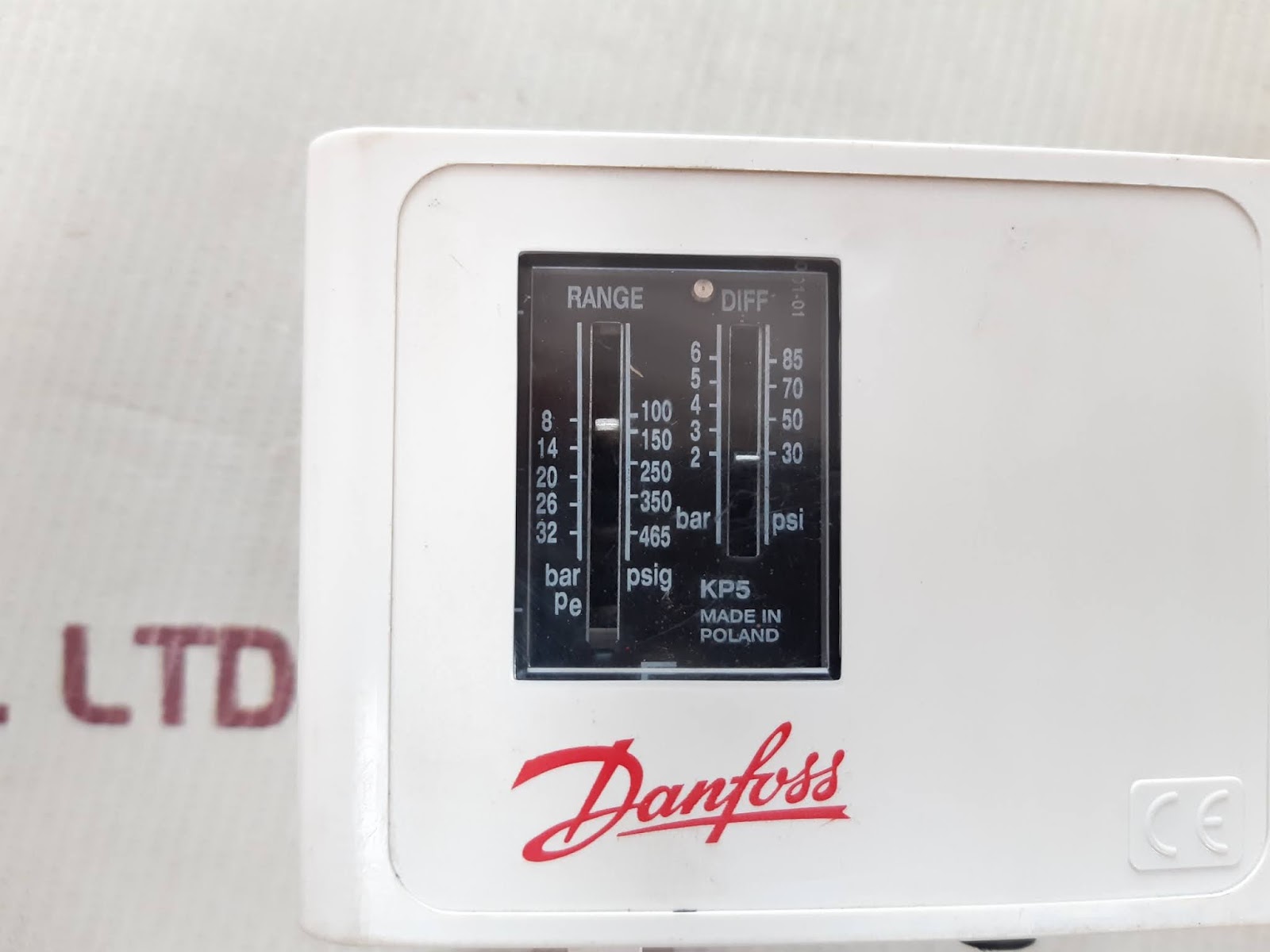DANFOSS KP5 PRESSURE SWITCH - Aeliya Marine