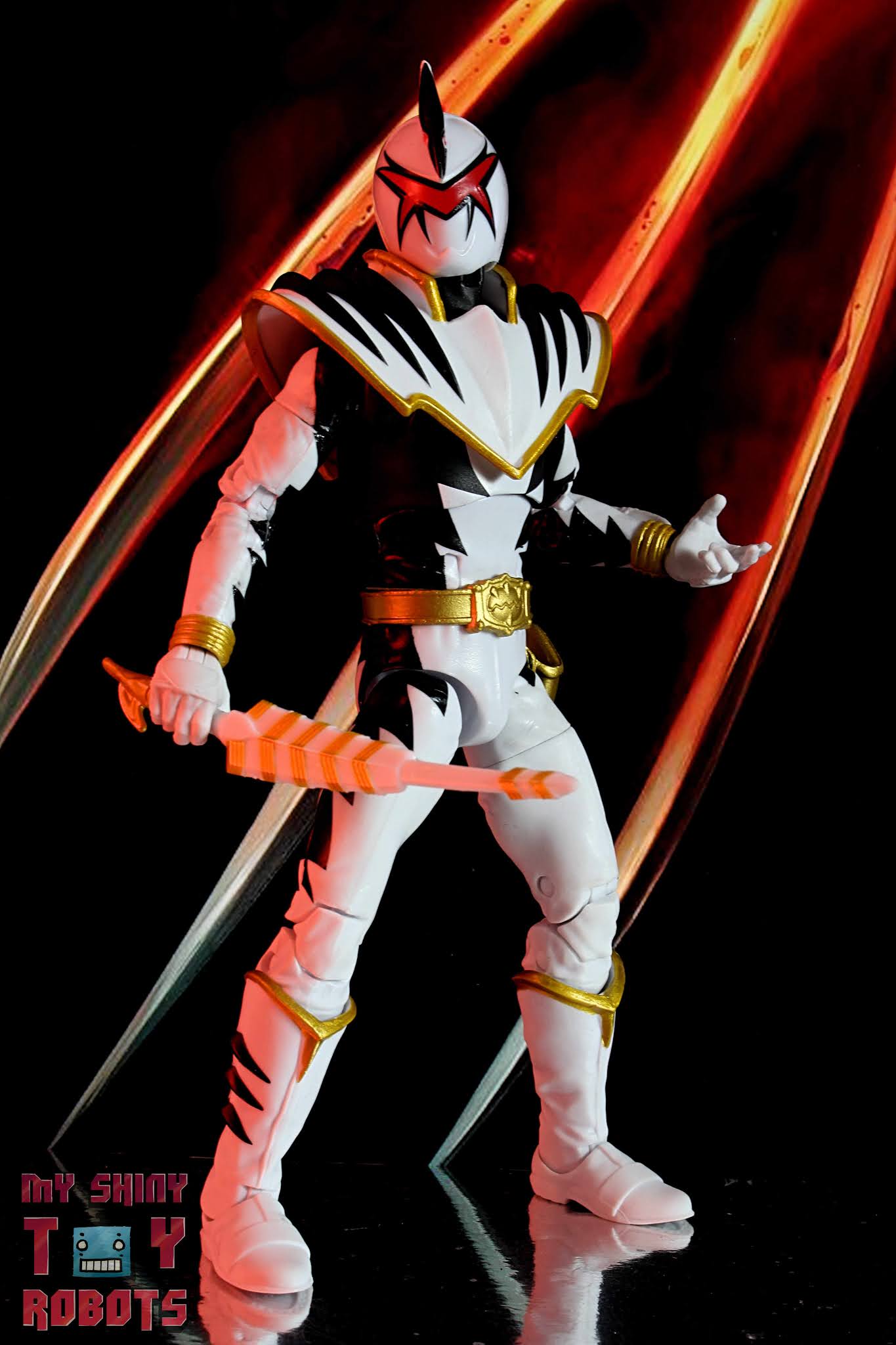 Ídolo torpe Dramaturgo My Shiny Toy Robots: Toybox REVIEW: Power Rangers Lightning Collection Dino  Thunder White Ranger