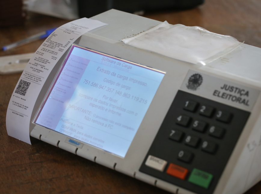 Lira abriu brecha para voto impresso ganhar sobrevida na Câmara