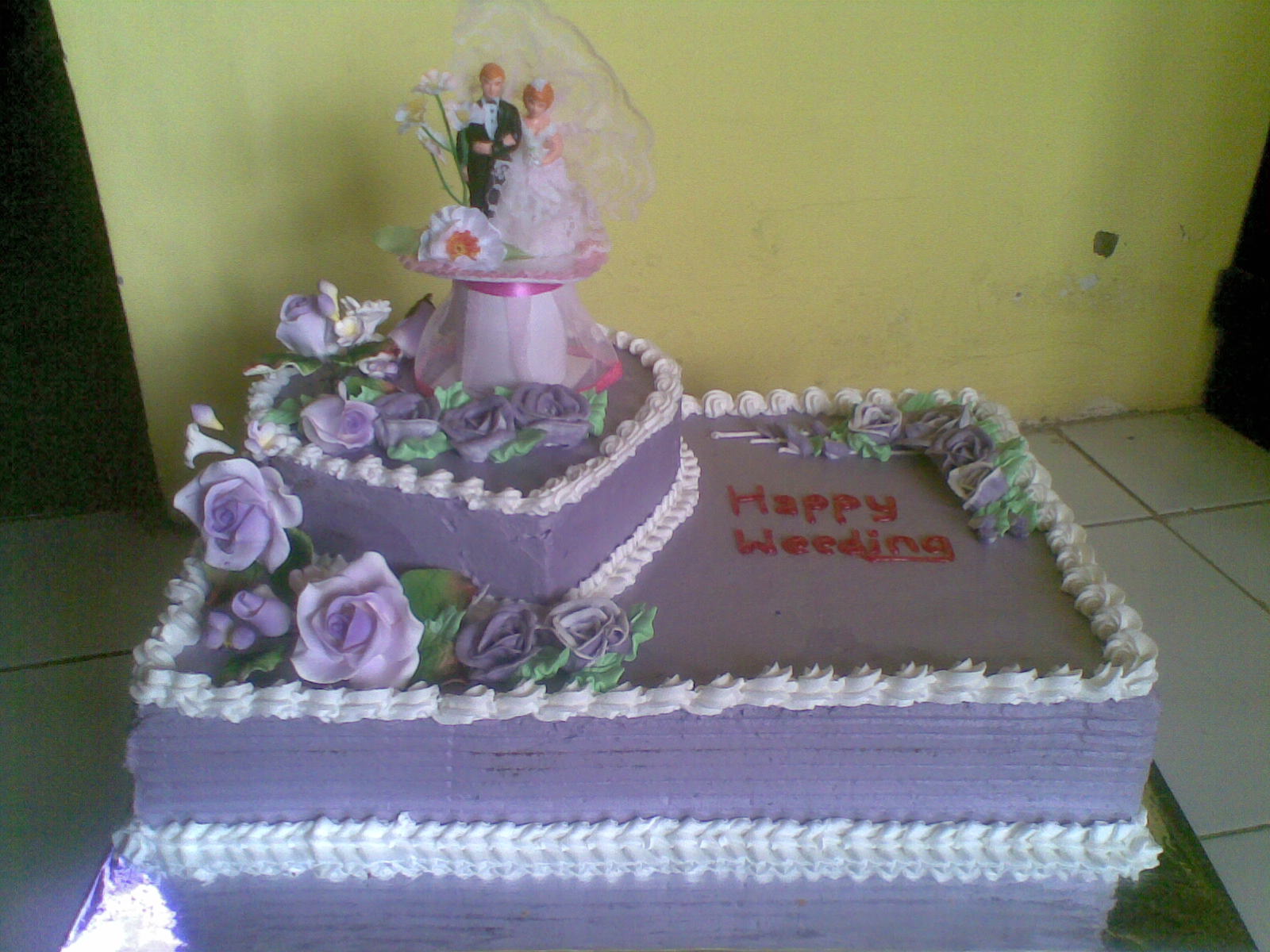 Little Kitchen Najla Wedding Cake Ungu
