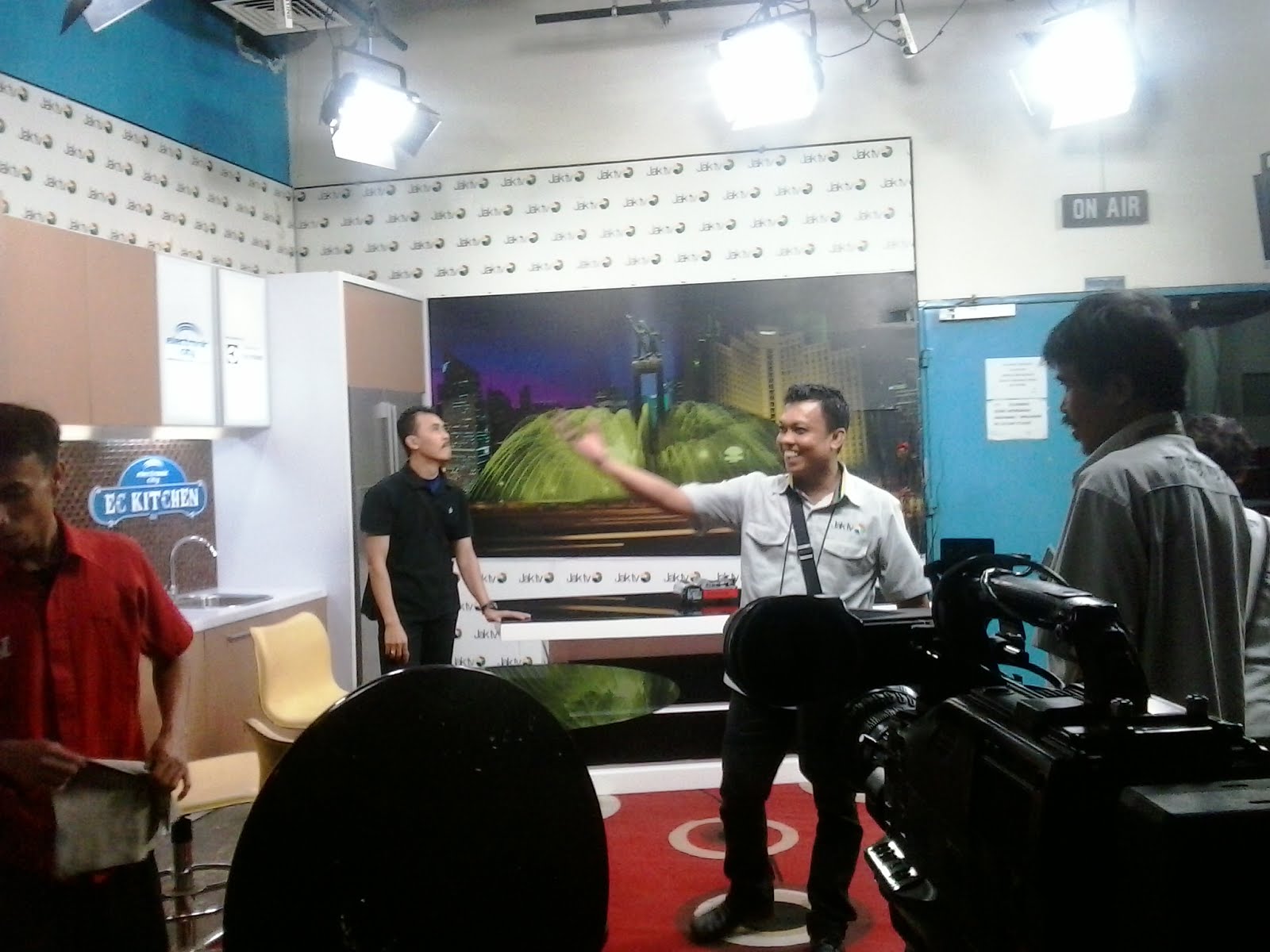Bagaimana Cara Menjadi Seorang Floor Director Professional TPTV