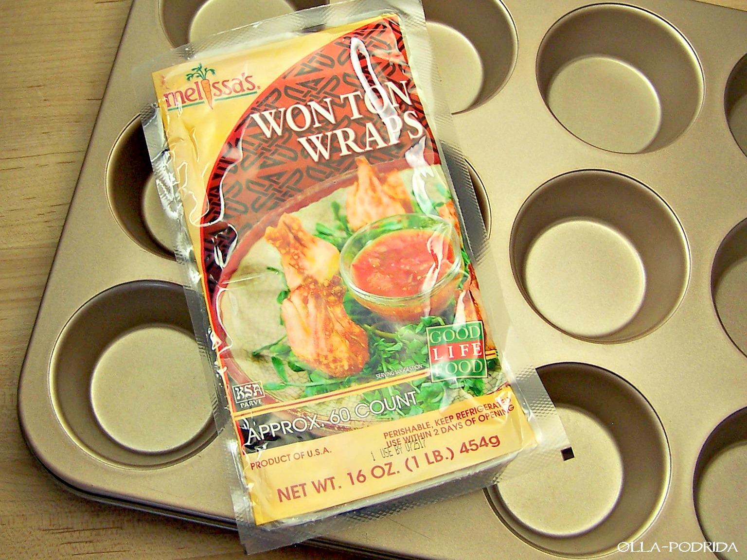 Olla Podrida Jalapeno Popper Wonton Cups I Was In The Mood For Jalapeno Poppers So Decided That Would Make Them Wonton Cups It Saved Me Trouble Of Hollowing Out And Stuffing Jalapenos