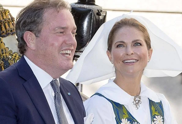 King Carl Gustaf, Queen Silvia, Crown Princess Victoria, Prince Daniel, Princess Estelle,  Prince Carl Philip, Princess Sofia, Princess Madeleine and Christopher O'Neill