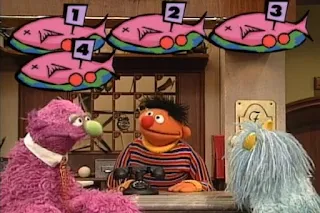 Humphrey, Ingrid and Ernie count the fish. Sesame Street 123 Count with Me