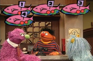 Humphrey, Ingrid and Ernie count the fish. Sesame Street 123 Count with Me